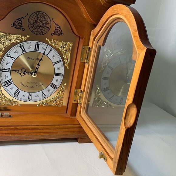 Daniel Dakota Westminster Chime Vintage Quartz Beautiful Chimes Brown Wood - Picture 6 of 15